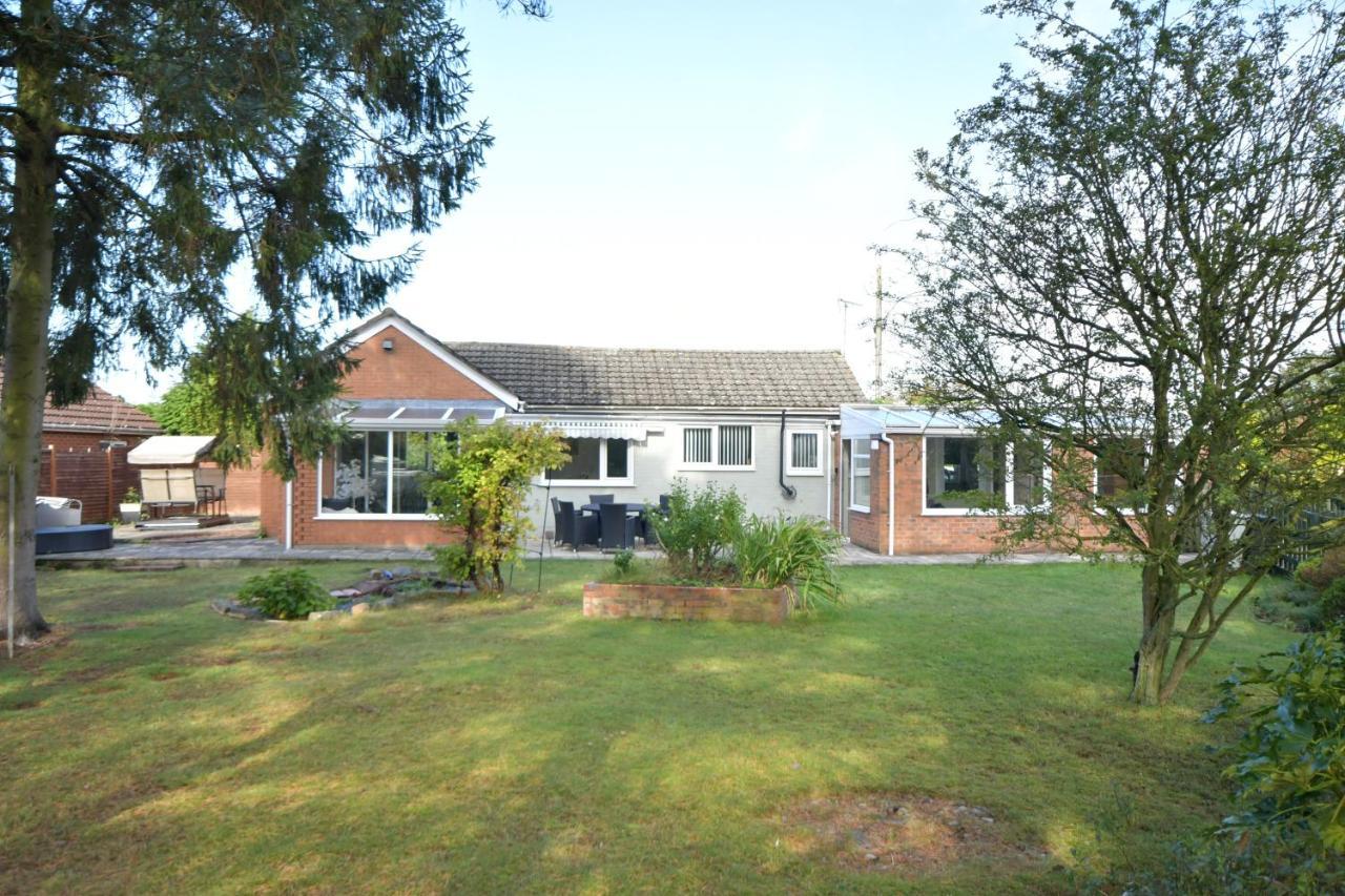 Hare Lodge Woodhall Spa Exteriör bild